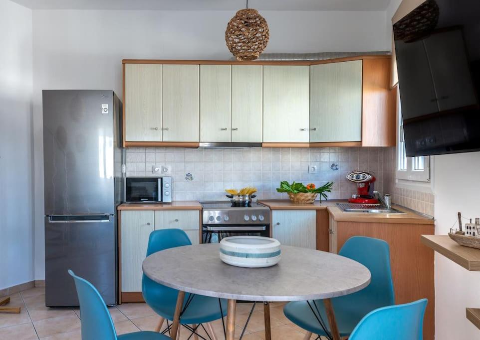 Apartment T *